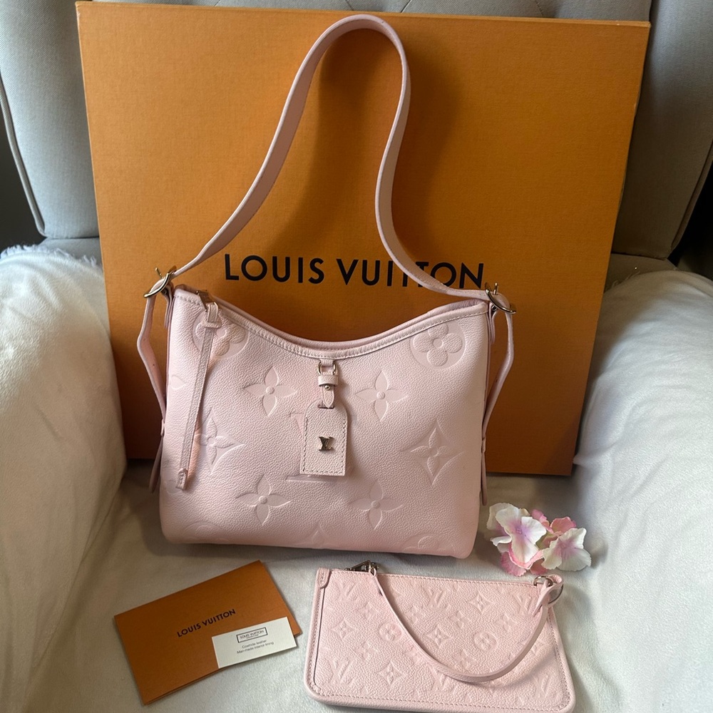 Louis Vuitton CarryAll PM🌸 - Picture 9 of 16